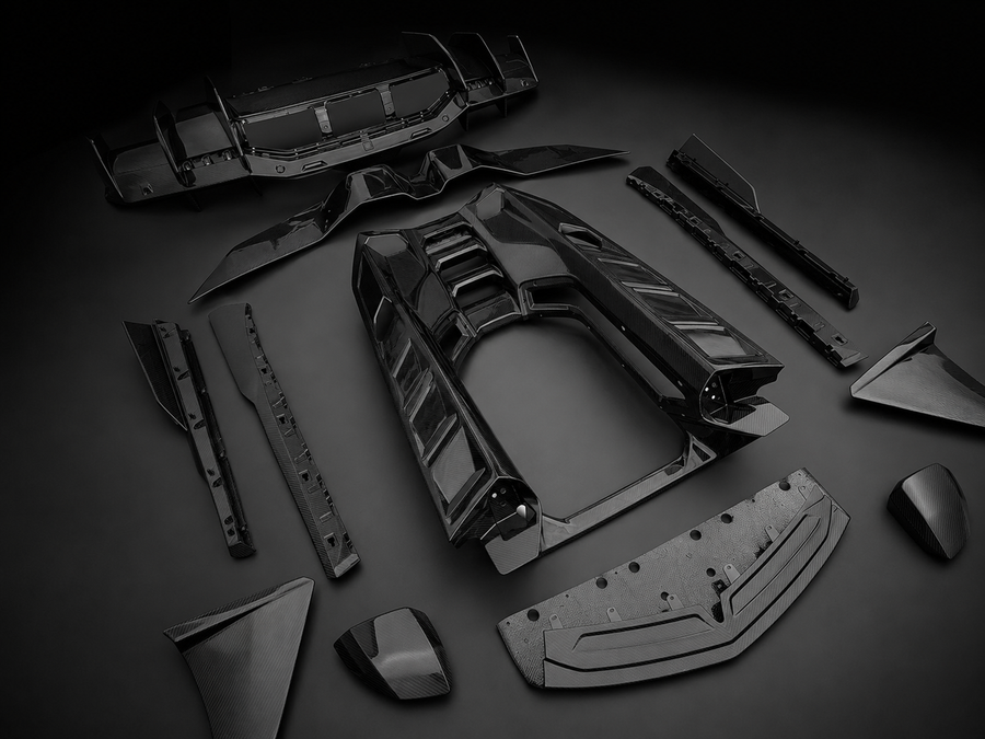 WEISS CARBON KIT FÜR DEN LAMBORGHINI REVUELTO