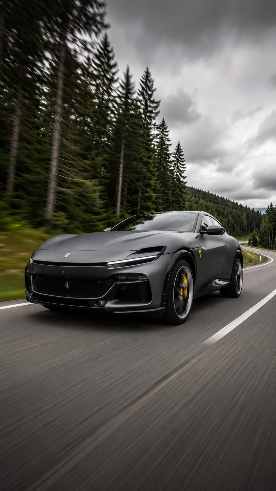 WEISS LEISTUNGSPAKET FÜR DEN FERRARI PUROSANGUE – JETZT VERFÜGBAR