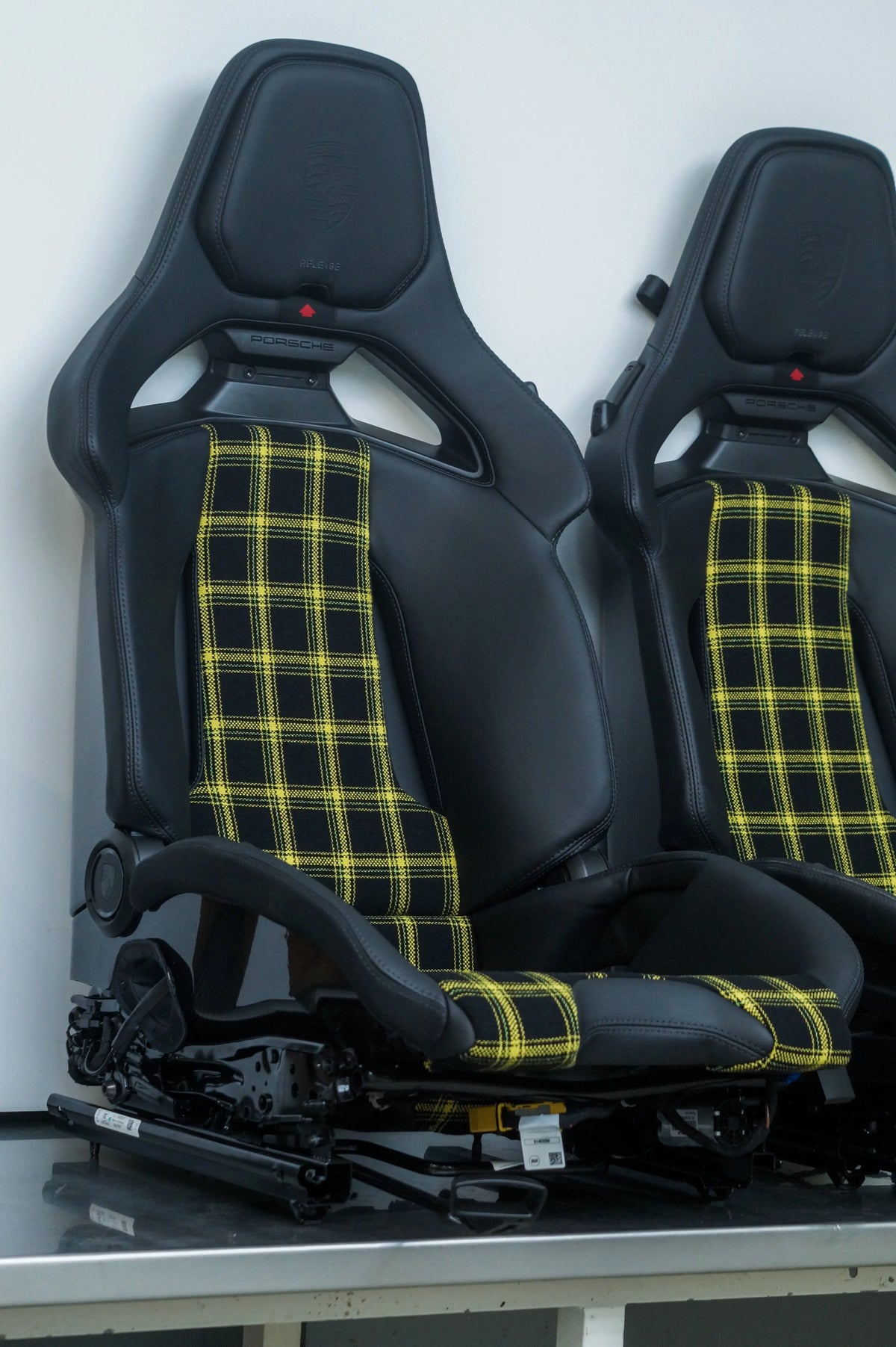 WEISS 992 SEAT CENTER RE-TRIM WEISS