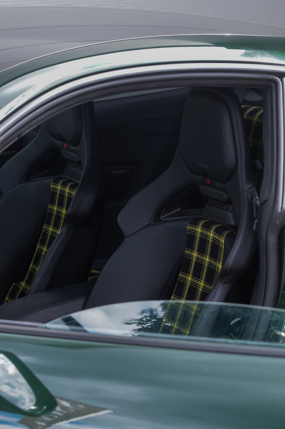 WEISS 992 SEAT CENTER RE-TRIM