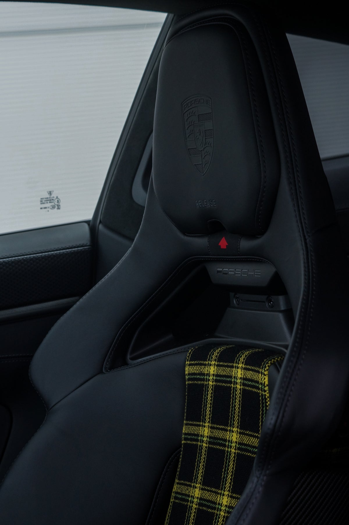WEISS 992 SEAT CENTER RE-TRIM